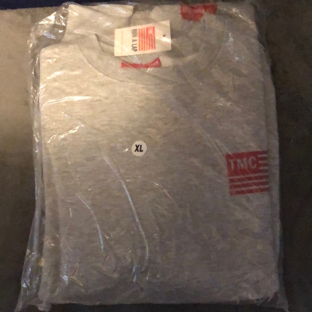 Authentic Marathon Clothing Sweatshirt